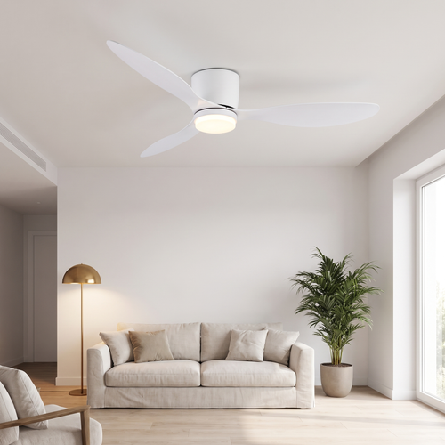 Decovea Aura — ventilador blanco montado en el salón